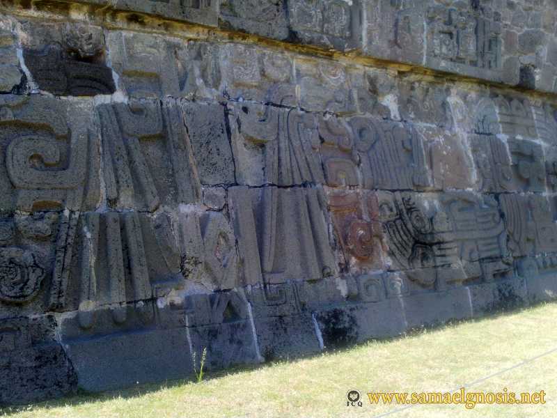 Zona Arqueológica de Xochicalco Foto 0496