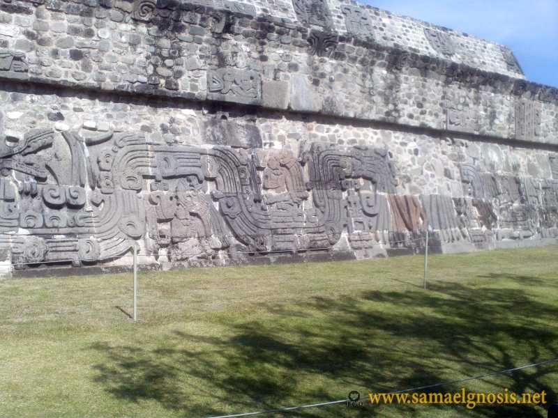 Zona Arqueológica de Xochicalco Foto 0578