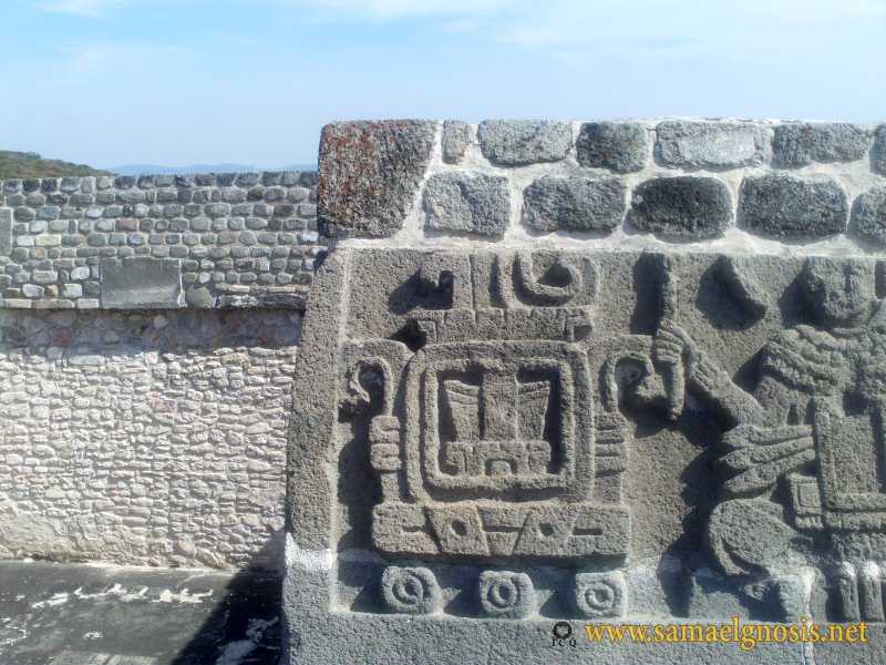 Zona Arqueológica de Xochicalco Foto 0598