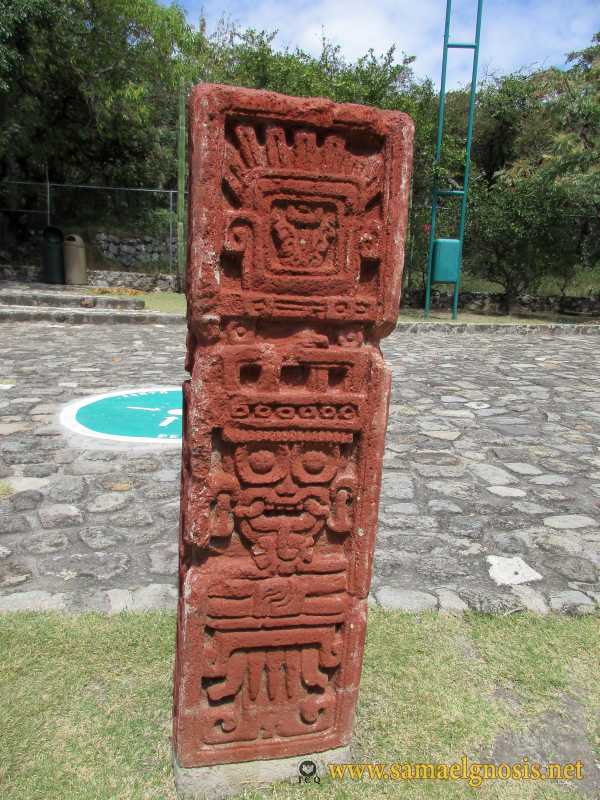 Zona Arqueológica de Xochicalco Foto 0706