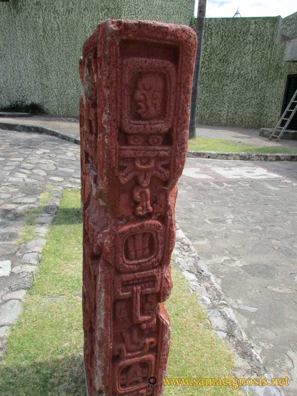 Zona Arqueológica de Xochicalco Foto 0709