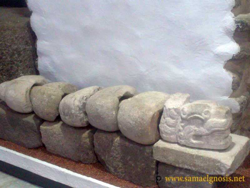 Zona Arqueológica de Xochicalco Foto 0778