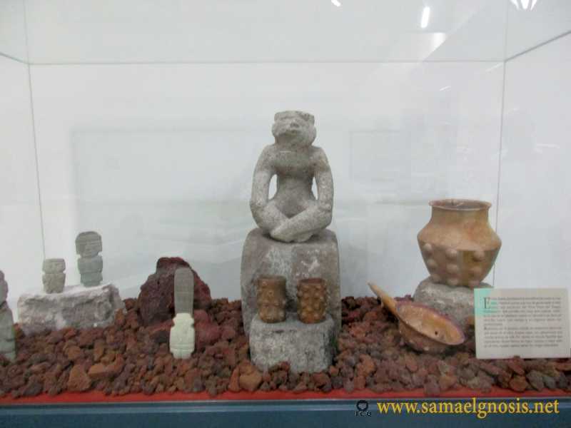Zona Arqueológica de Xochicalco Foto 0935