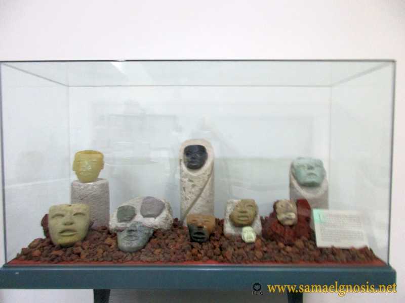 Zona Arqueológica de Xochicalco Foto 0937