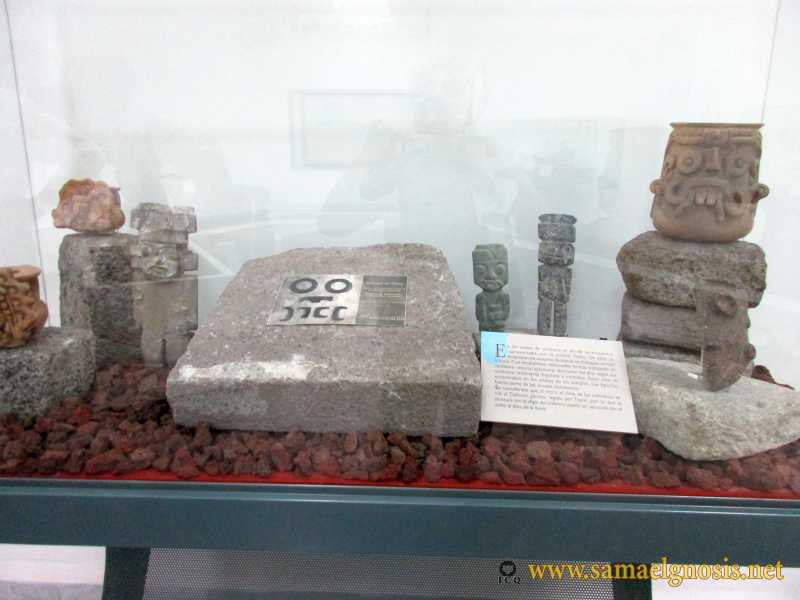 Zona Arqueológica de Xochicalco Foto 0971
