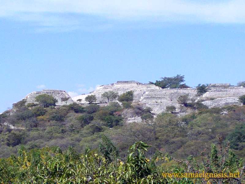 Zona Arqueológica de Xochicalco Foto 1144