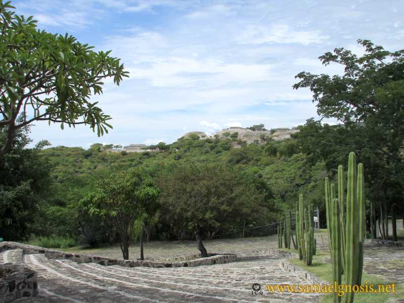 Zona Arqueológica de Xochicalco Foto 1195