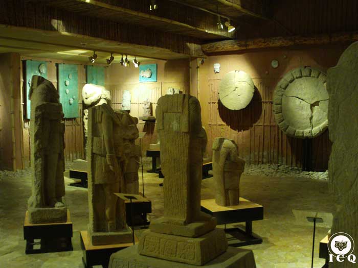Toniná se traduce como “La casa de piedra”, “El lugar donde se levantan esculturas en piedra en honor del tiempo”, sin duda estudiantes gnósticos del pasado que se adentraron en el significado oculto de los números. Toniná Chiapas, México. Toniná se traduce como “La casa de piedra”, “El lugar donde se levantan esculturas en piedra en honor del tiempo”, sin duda estudiantes gnósticos del pasado que se adentraron en el significado oculto de los números. Toniná Chiapas, México.