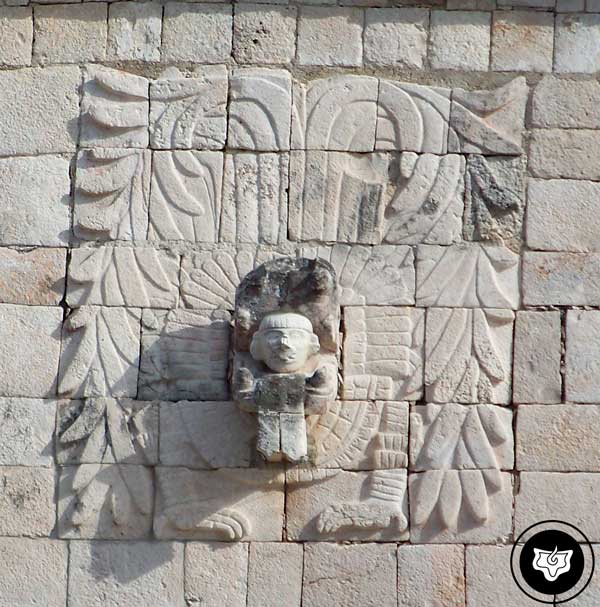 Kukulkán (Serpiente emplumada), símbolo del Cristo íntimo maya, la fuerza del amor que debemos poner al servicio de la humanidad. (Chichén Itzá). Kukulkán (Serpiente emplumada), símbolo del Cristo íntimo maya, la fuerza del amor que debemos poner al servicio de la humanidad. (Chichén Itzá).