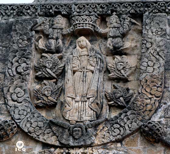La Inmaculada Concepción, una de las representaciones de Dios Madre. (Ex Convento de San Andrés Calpan).