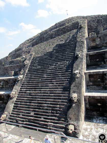 Templo de Quetzalcóatl. [Foto: Carlos Rea y Lupita Inclán]