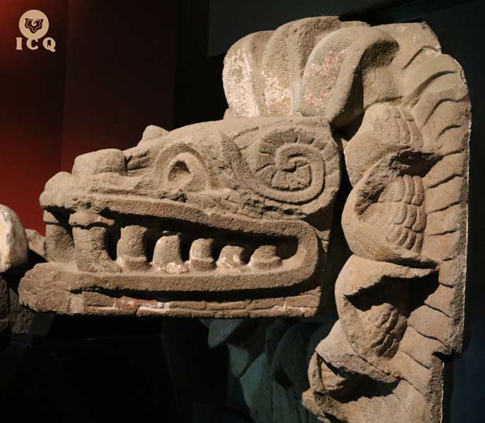 Imagen: “Serpiente Emplumada” (Quetzalcóatl). Teotihuacán México. Foto Jenaro Reyes y Lupita Rodríguez. Imagen: “Serpiente Emplumada” (Quetzalcóatl). Teotihuacán México. Foto Jenaro Reyes y Lupita Rodríguez.