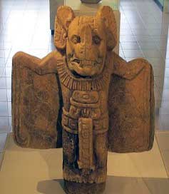 Dios Camazotz, Museo Popol Vuh, Guatemala. Dios Camazotz, Museo Popol Vuh, Guatemala.
