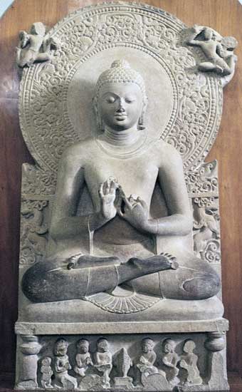 Buda de Sarnath (Museo Arqueológico de Sarnath, India)