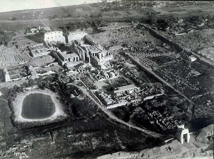 Gran Complejo de Templos de Karnak. A. D. White Architectural Photographs, Cornell University Library (1914) Gran Complejo de Templos de Karnak. A. D. White Architectural Photographs, Cornell University Library (1914)