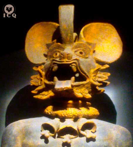 “Dios Murciélago”. Museo del Templo Mayor. “Dios Murciélago”. Museo del Templo Mayor. Foto: Lupita Rodríguez y Jenaro Reyes (ICQ Gnosis).
